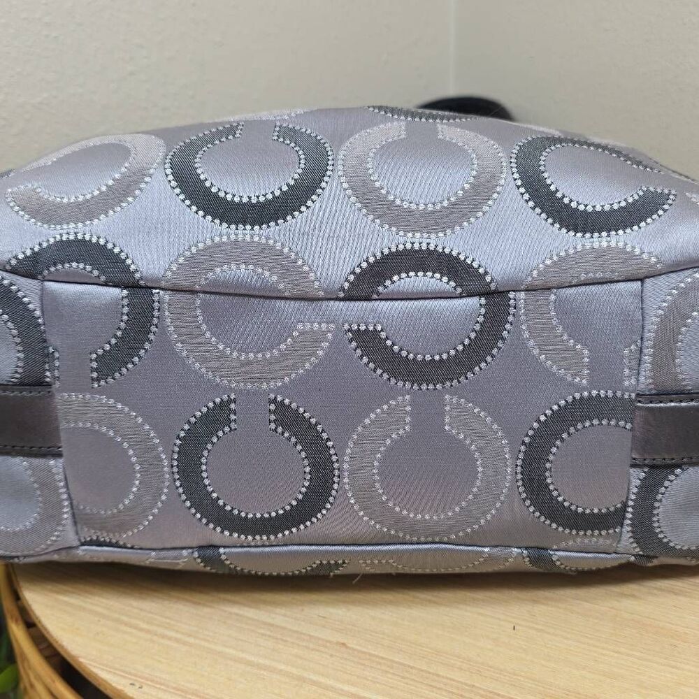Coach Madison Gray Dotted Op Art Jacquard Metallic Shoulder Bag F1276-21215 - Picture 12 of 16